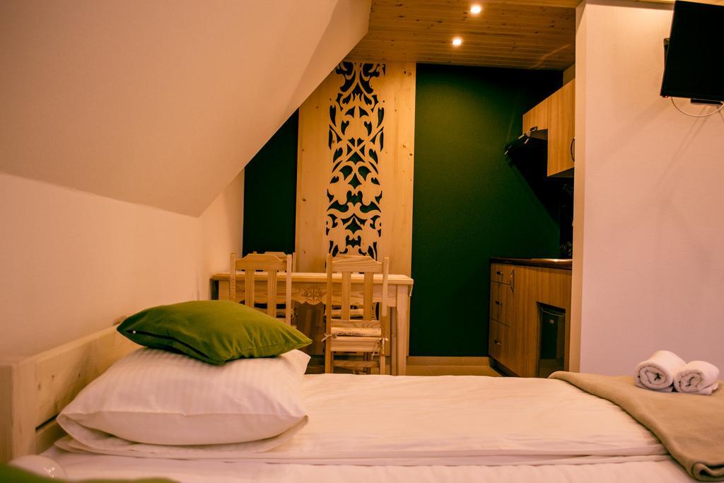 Willa Goralskie Klimaty Bukowina Tatrzanska Room photo